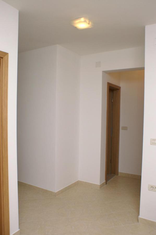 Apartments By The Sea Supetar, Brac - 4274 エクステリア 写真